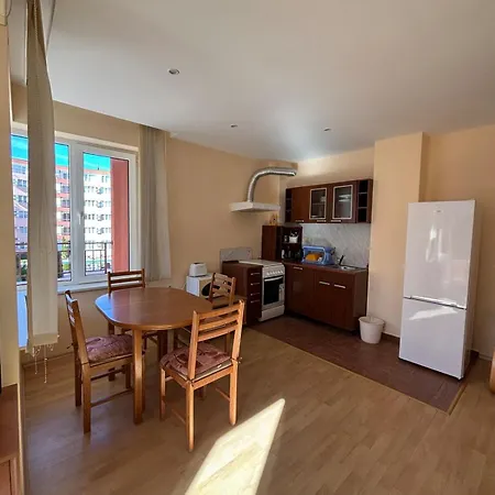 شقة Privilege First Line Sea النايت