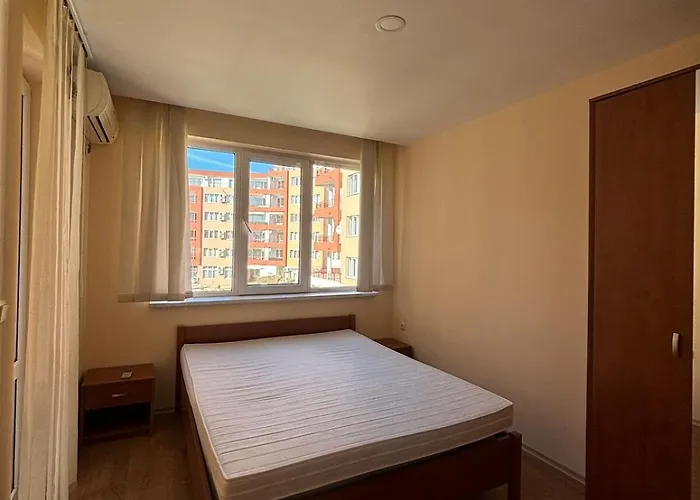 Privilege First Line Sea エレニテ